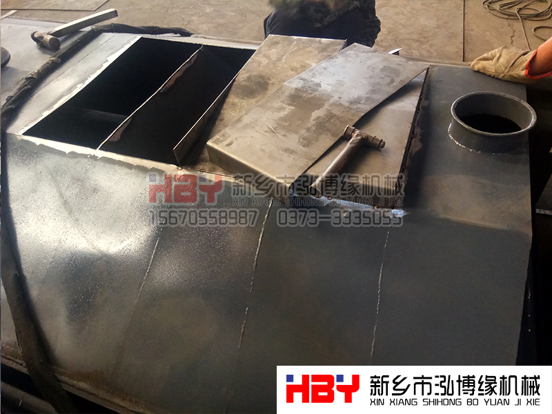 有好多客戶反映平面回轉(zhuǎn)篩出料端會(huì)有積料，這是為什么呢